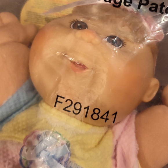 NWT! Cabbage Patch Babies (NO Box but still sealed) - Picture 3 of 13